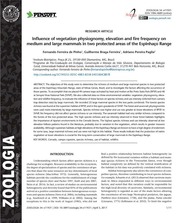 Influence of vegetation physiognomy, elevation and fire frequency on medium and large mammals in two protected areas of the Espinhaço Range